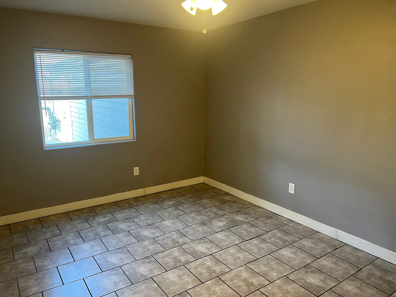 2 bed, 864 sqft, $1,500 — Photo 4