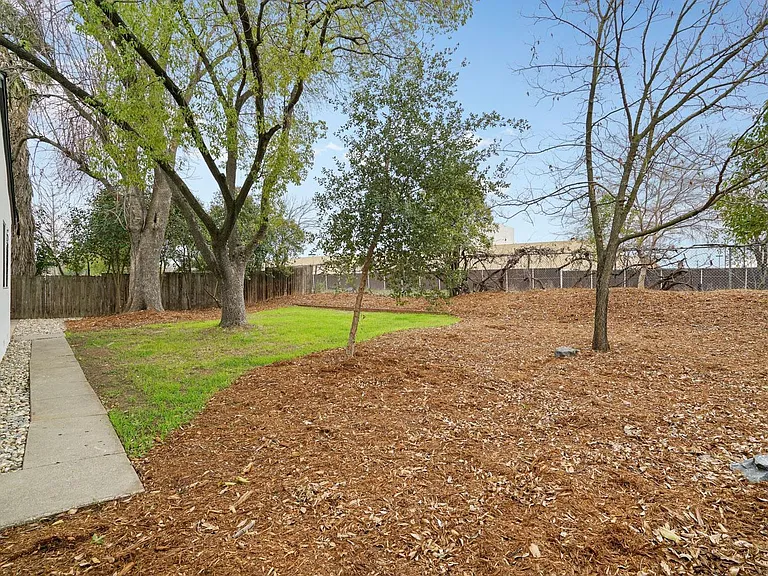 7728 Quinby Way — Photo 29