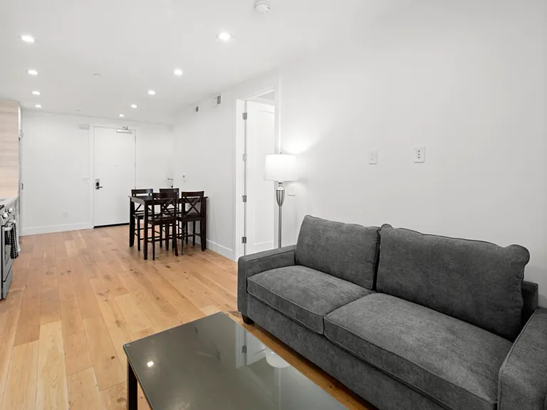 1801 Mission - Quest Blue — Photo 13