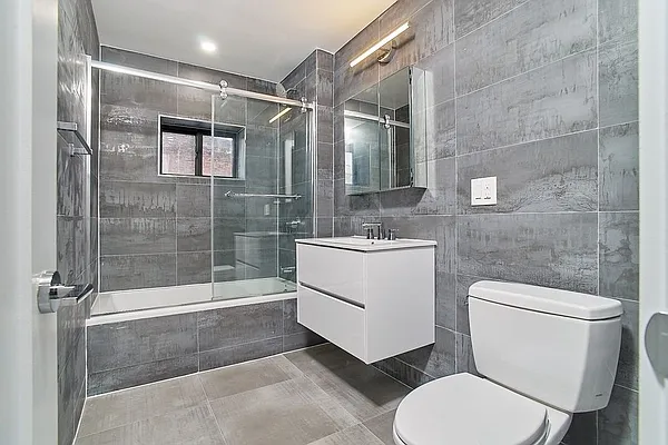 Rented by Blip LLC | media 14