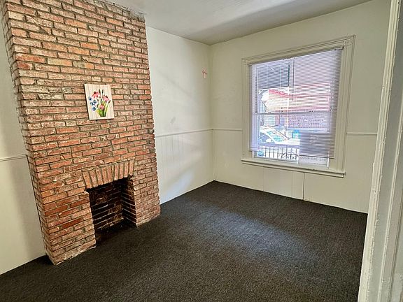4th image of 354 Ophelia St