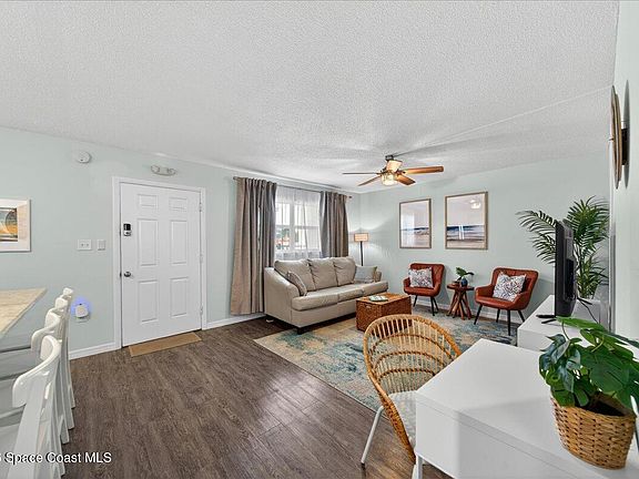 3rd image of 299 E Central Blvd APT 2