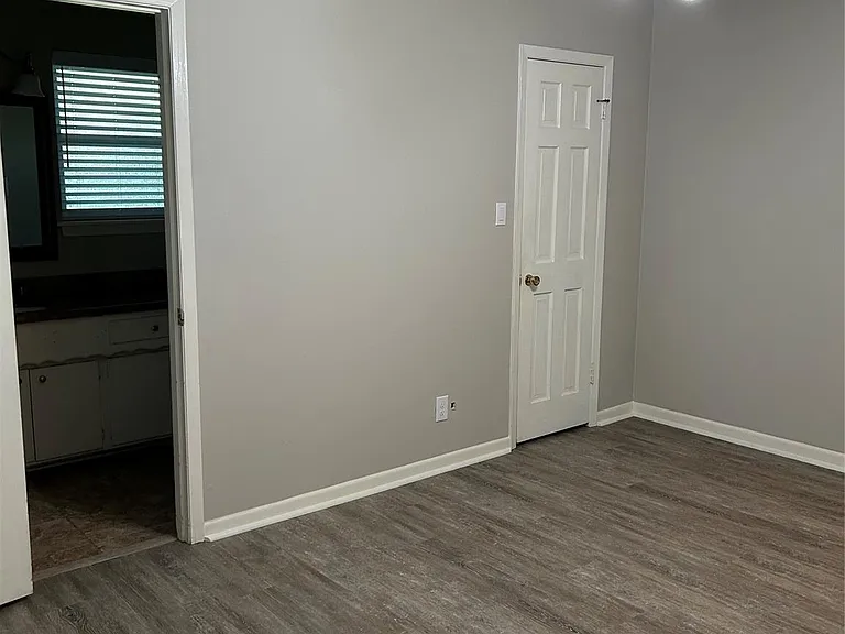 10233 Moorberry Ln — Photo 12