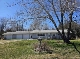 10211 Ll Rd, Rapid River, MI 49878