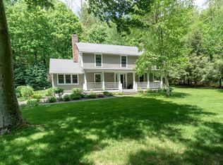 26 Hawthorne St, Lenox, MA 01240