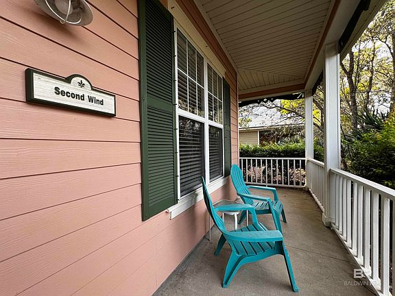 4th image of 933 Calalou Way #B