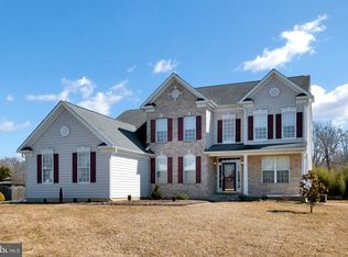 19 Berkley Dr, Newark, DE 19702