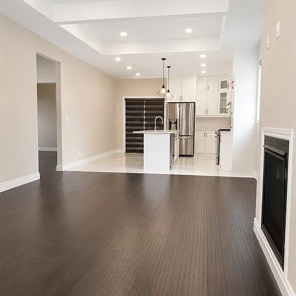 522 Lesperance Rd — Photo 3