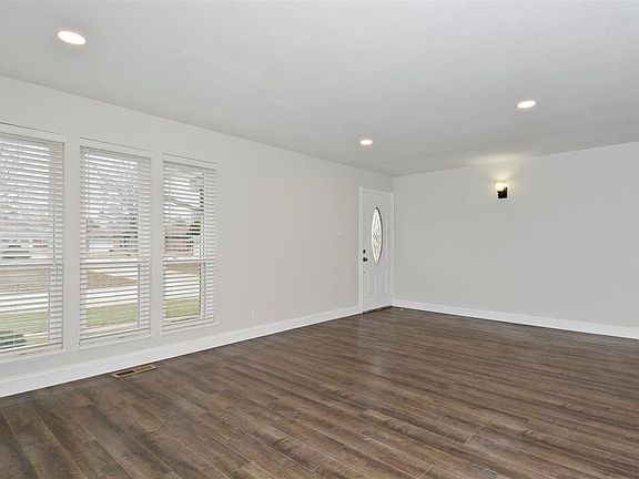 5th image of 5136 Heathfield Dr