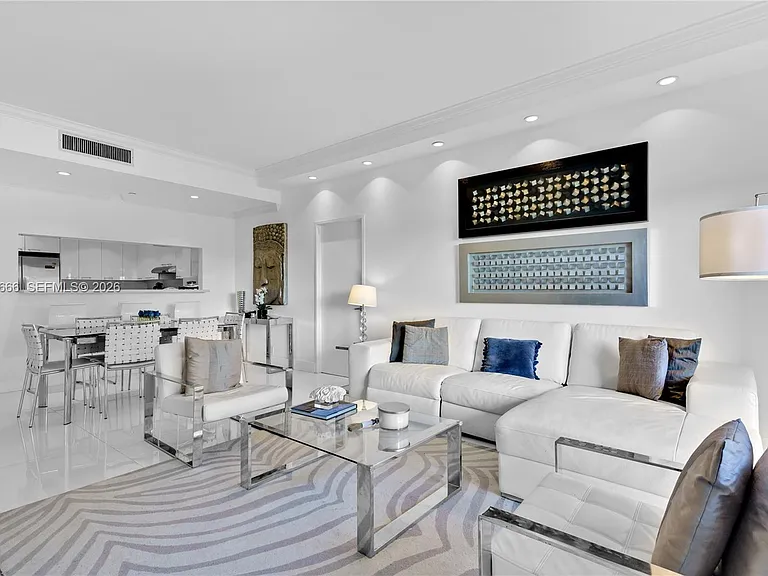 251 Crandon Blvd #322 — Photo 5
