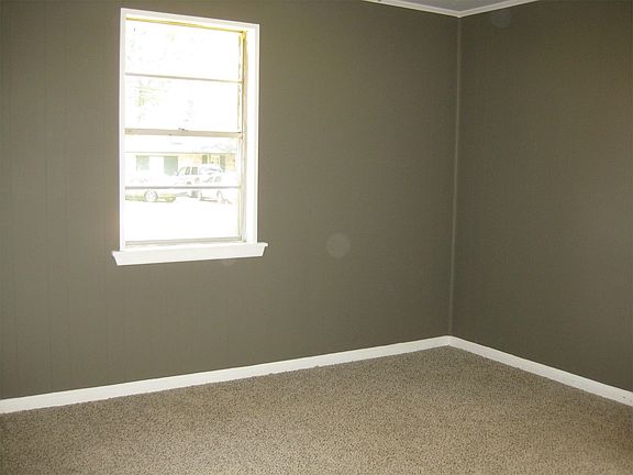 5th image of 34705 Gravesbriar Dr