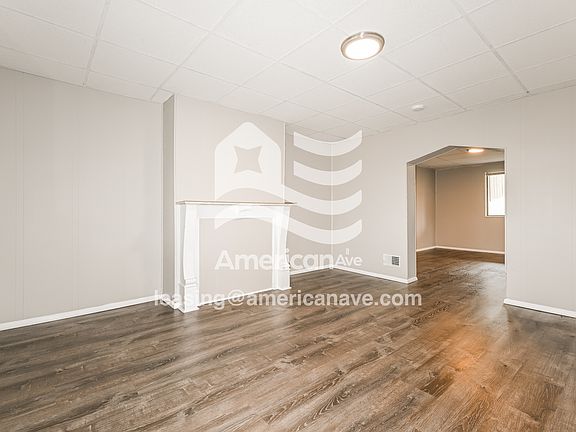 2-Living Room