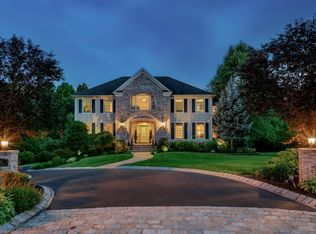 1 Pomo Ct, Middletown, NJ 07748