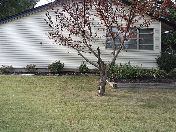 4th image of 1328 Samoa Dr