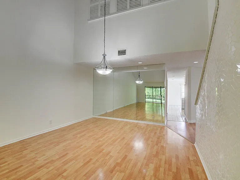 8644 Eagle Run Dr #18 — Photo 11