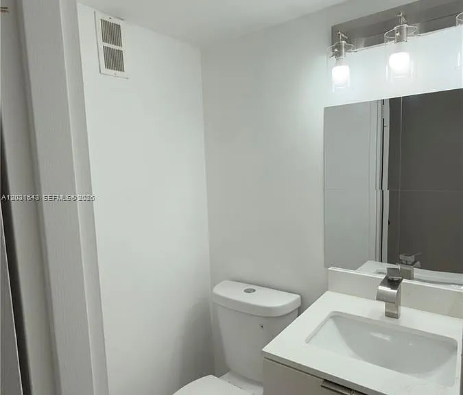 3660 NE 166th St #805 — Photo 10