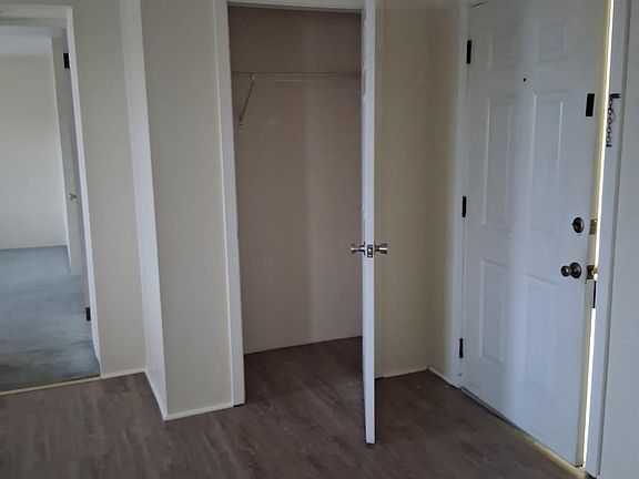 3rd image of 76 Queen St #78-1/2