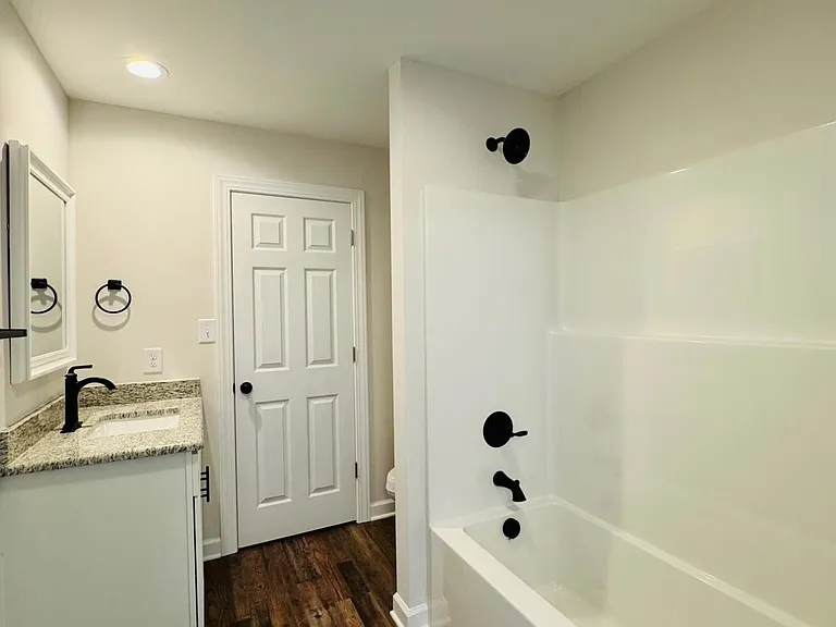 205 Simpson St — Photo 15