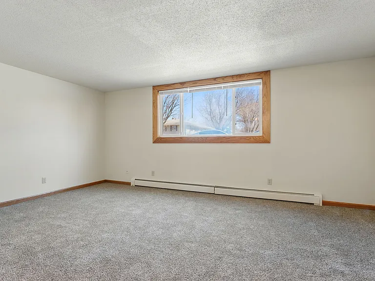 613 Park Ave — Photo 21