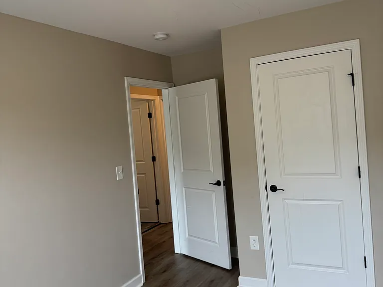 66 Bellvue Dr — Photo 59