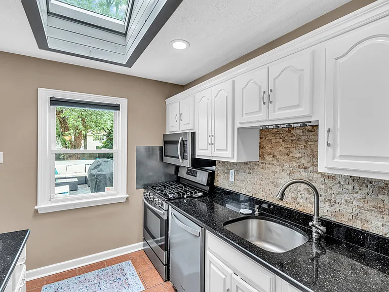 232 Milltown Rd — Photo 11