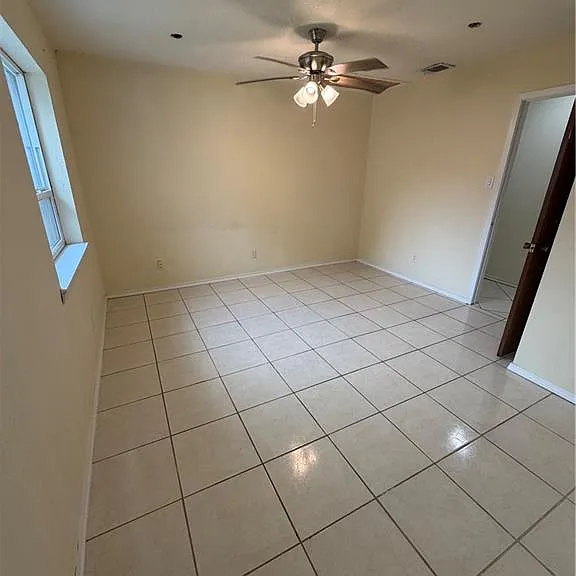 403 S 8th St — Photo 10