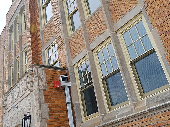 4th image of 1031 Marlborough St #204