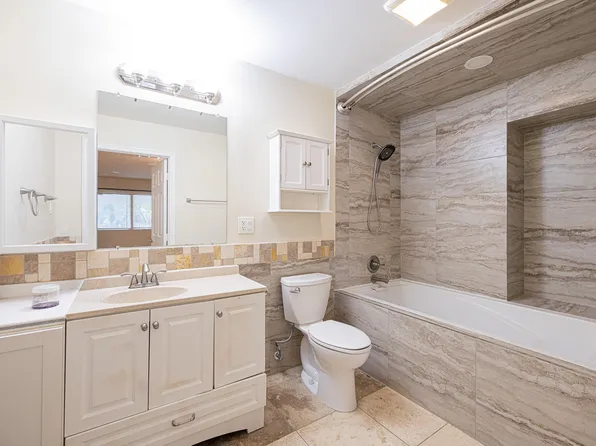 4113 Edison St, Houston, TX 77009