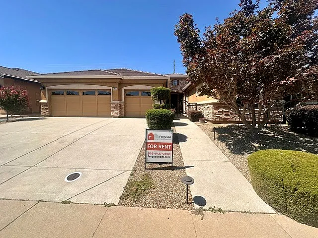 12425 Kibbie Lake Way