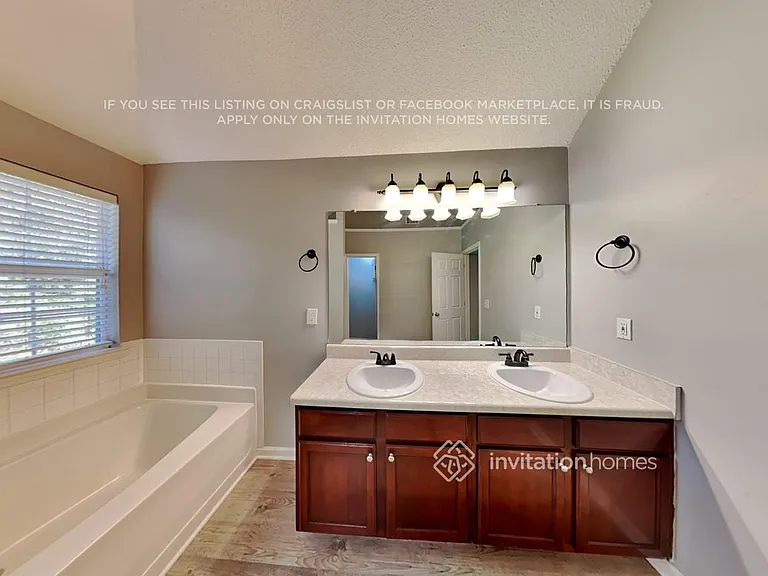 6950 Foxmoor Way — Photo 20