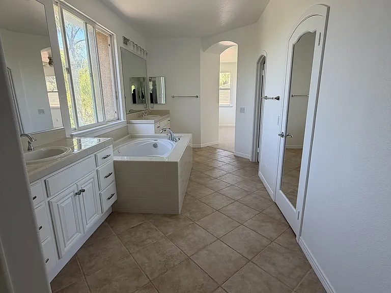 6113 Paseo Tesoro — Photo 6
