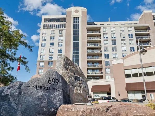 699 Aberdeen Blvd #905, Midland, ON L4R 5P2