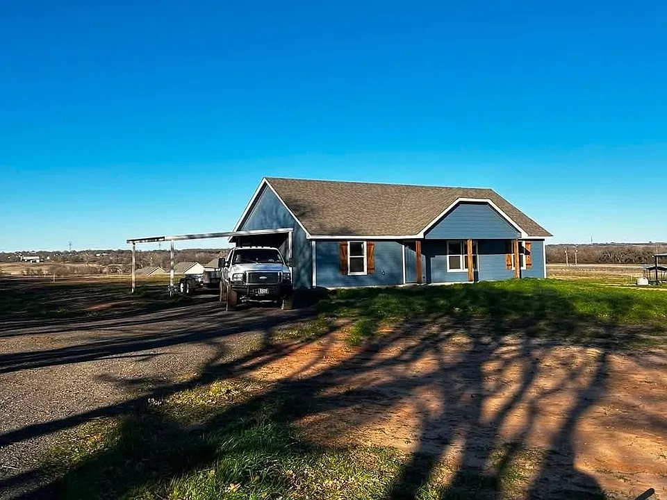 929 Erwin Rd