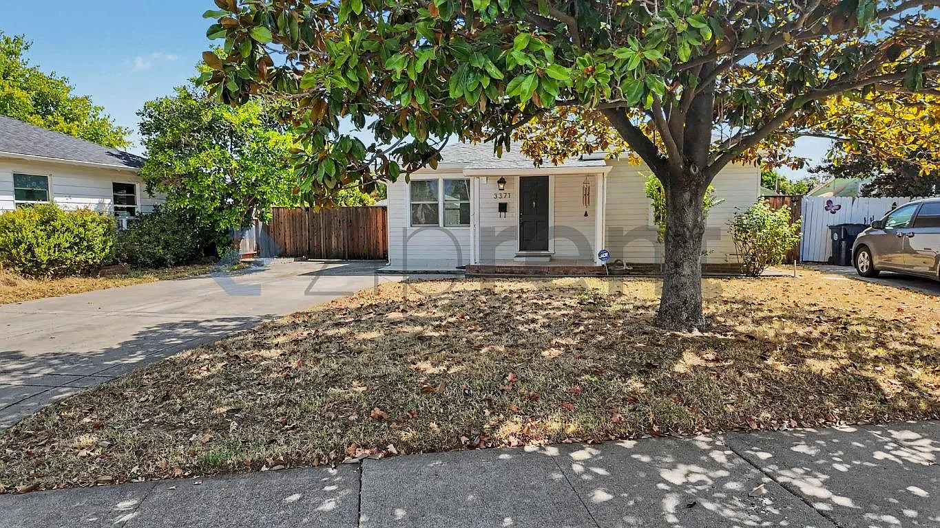 3 bed, 1600 sqft, $3,650 — Photo 1