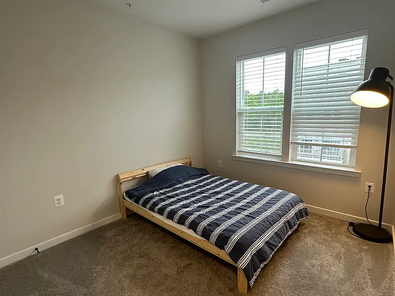 22812 Tawny Pine Sq — Photo 12