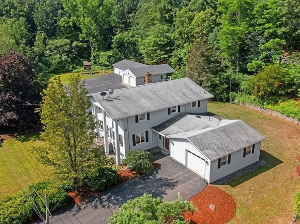 651 Mechanic St, Leominster, MA 01453