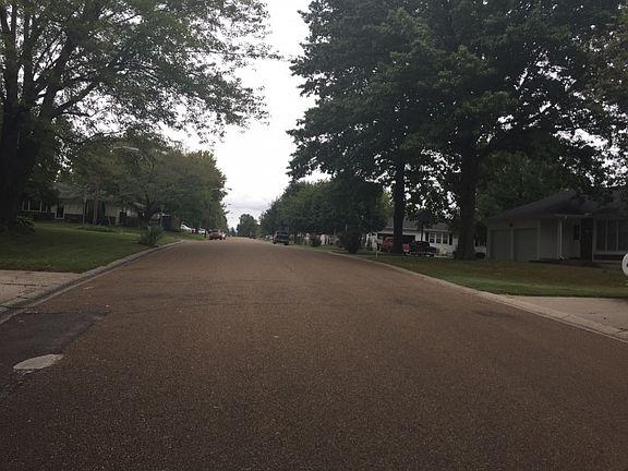 5th image of 1709 S Benton Ave