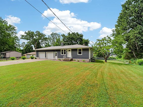 5th image of 5842 Swanville Rd