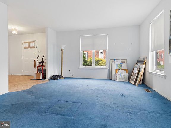 4th image of 125 Marita St