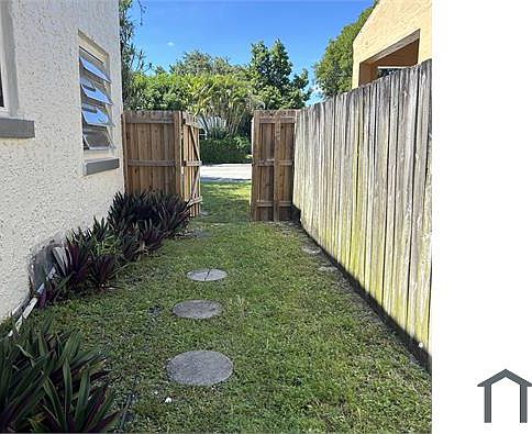 5th image of 928 NW 47th St #1