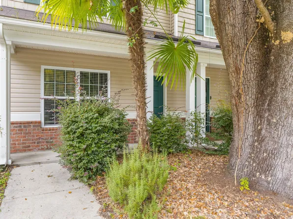 105 Chinquapin Dr, Summerville, SC 29485