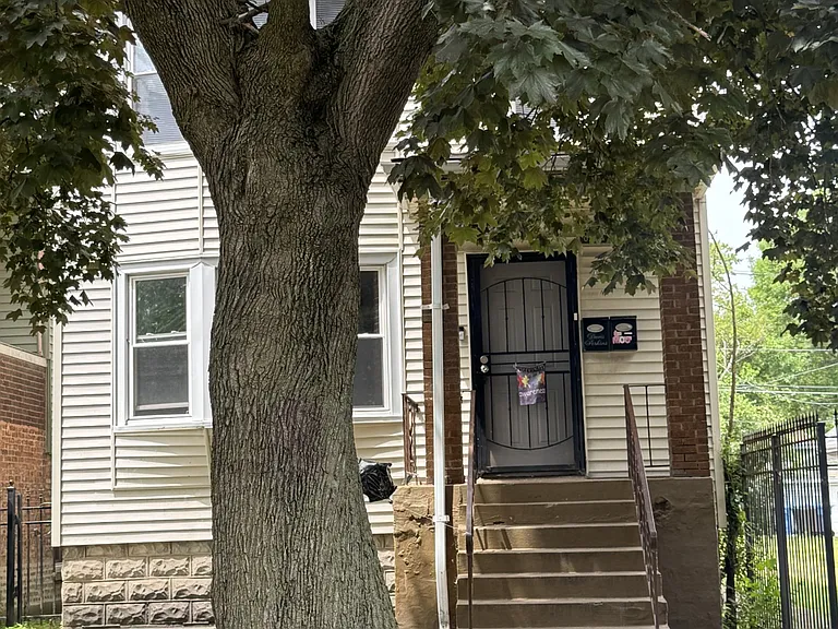 8720 S Saginaw Ave #2 — Photo 9