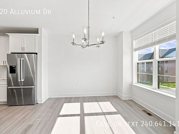 4th image of 320 Alluvium Dr