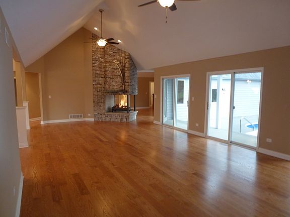 3rd image of 24049 Royal Worlington Dr