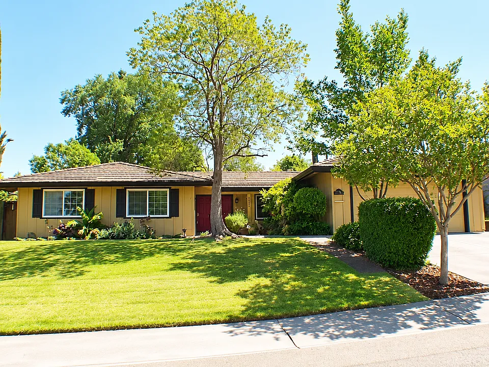 5204 Ridgevine Way