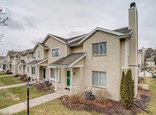 6941 Chester Dr APT E, Madison, WI 53719