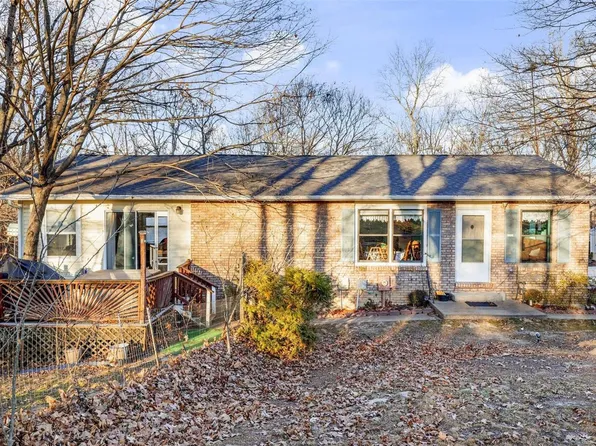 2243 Hensons Farms Rd, Festus, MO 63028