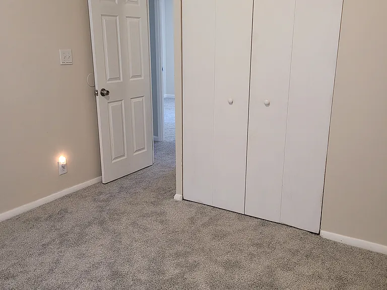 920 Princeton Dr — Photo 19