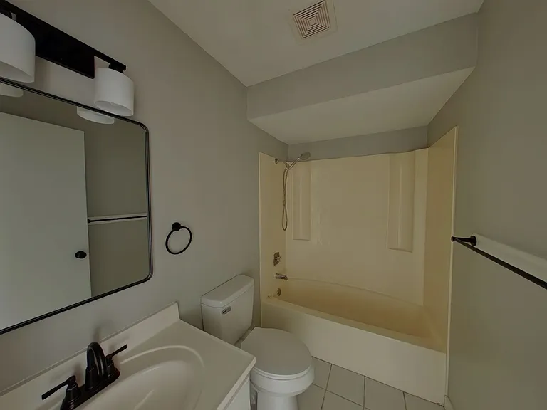 254 N Acadia Ave #2 — Photo 8
