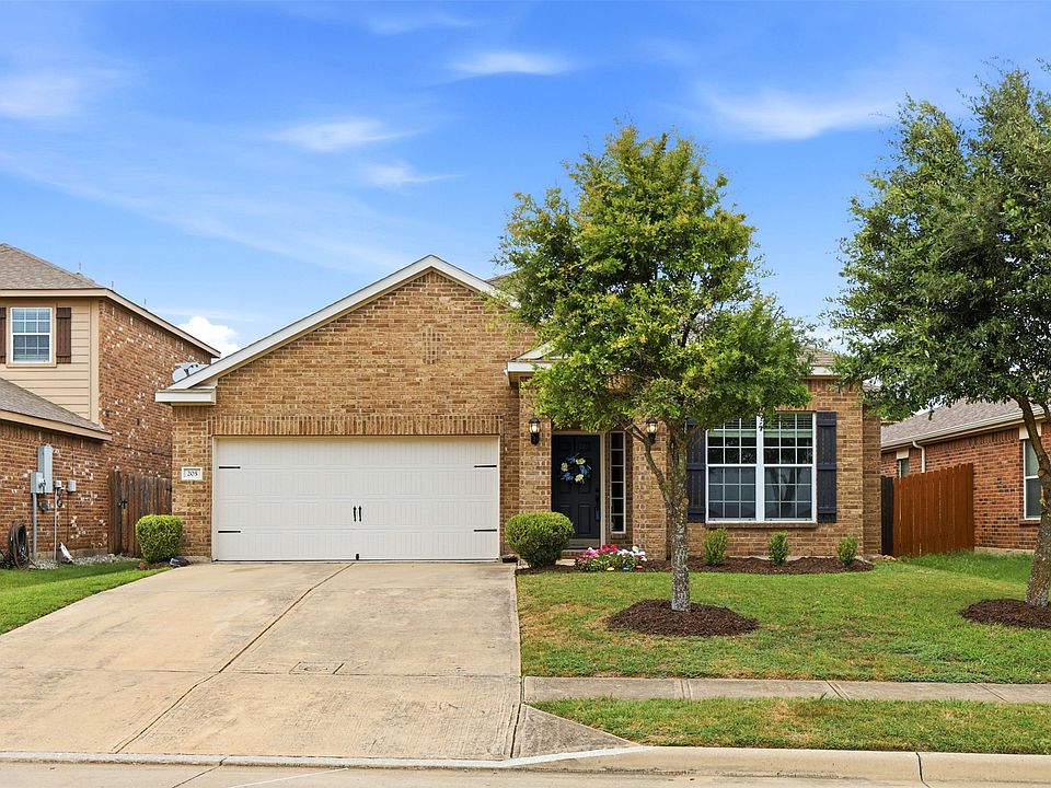 1st image of 205 Oriole Dr